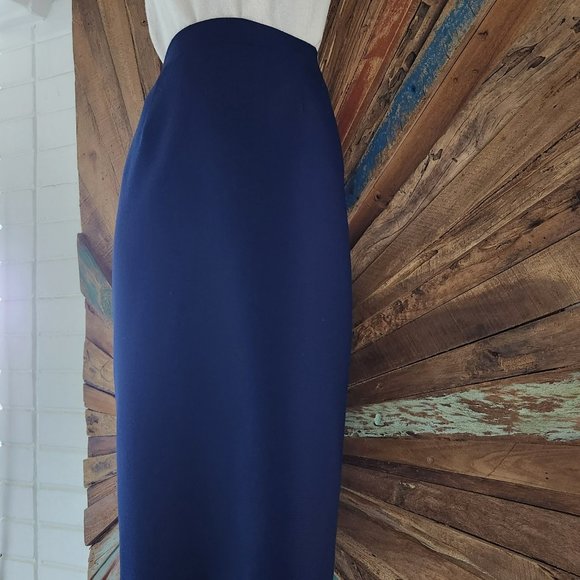 NWT VTG Buberrys of London wool midnight blue skirt Sz 42 or S Made in Italy - Picture 2 of 13
